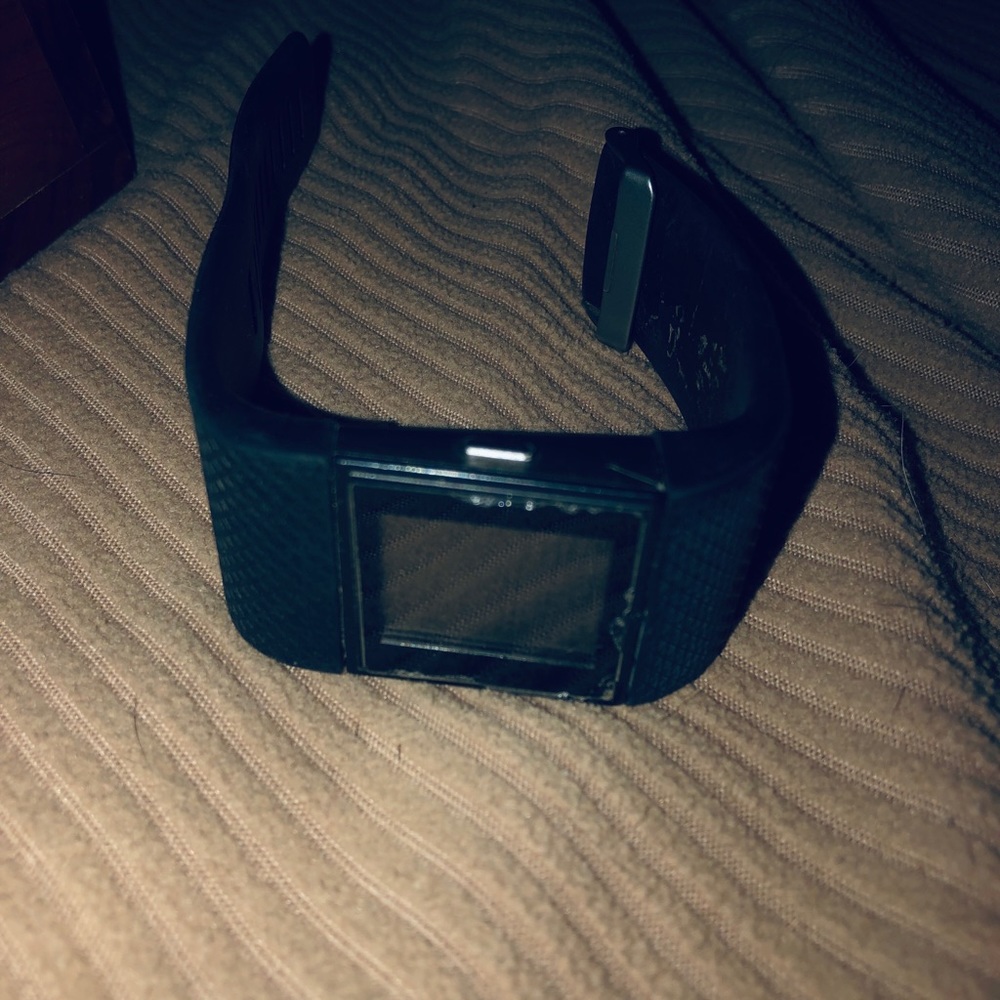 Fitbit Surge - image 3